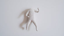 Headless human (magnet/pin)