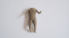 Headless human (magnet/pin)